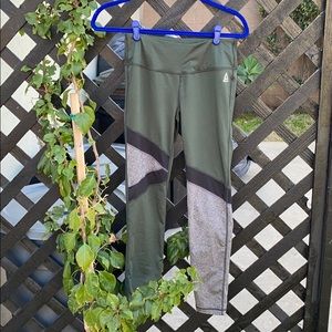 Green, grey, black Reebok’s leggings